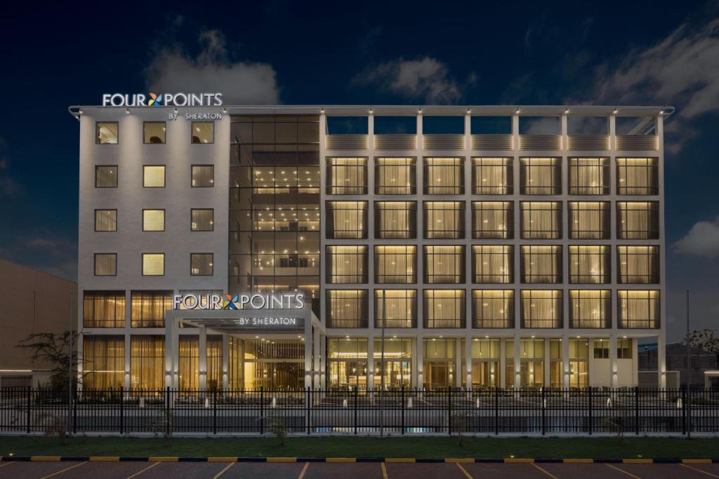 Four Points by Sheraton - luxury hotel near JKIA Airport
